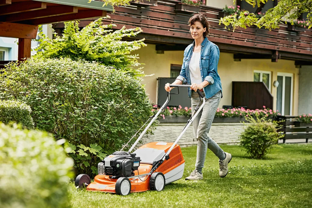 Donegans Guide to Buying a STIHL Lawnmower